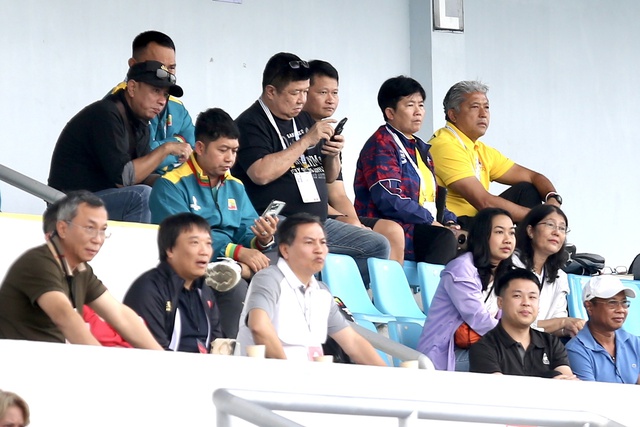 HLV đội tuyển nữ Th&aacute;i Lan tiếc v&igrave; kh&ocirc;ng được đấu tr&iacute; HLV Mai Đức Chung, mong Việt Nam thắng Philippines- Ảnh 2.