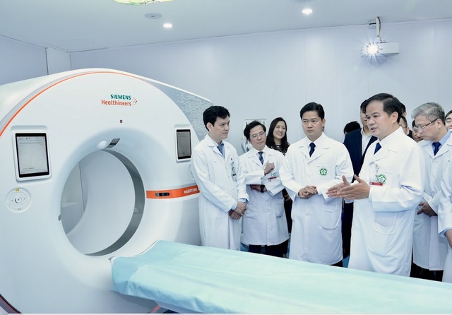Hơn 1.500 thiết bị y tế hiện đại tại Bạch Mai ch&iacute;nh thức đưa v&agrave;o hoạt động- Ảnh 1.