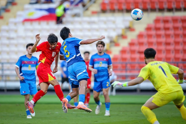 Trung vệ thép U.23 Việt Nam quả quyết sẽ ‘bắt chết’ ngòi nổ Thái Lan, giành vàng SEA Games- Ảnh 3. Trung vệ thép U.23 Việt Nam quả quyết sẽ ‘bắt chết’ ngòi nổ Thái Lan, giành vàng SEA Games- Ảnh 3.
