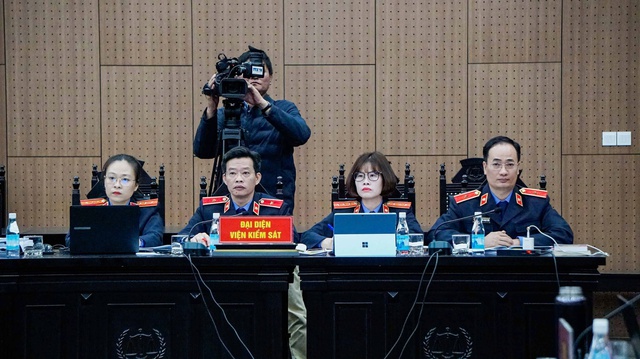 Vụ 2 cựu phó chánh án nhận hối lộ: 'Xói mòn niềm tin của nhân dân'- Ảnh 2. Vụ 2 cựu phó chánh án nhận hối lộ: 'Xói mòn niềm tin của nhân dân'- Ảnh 2.