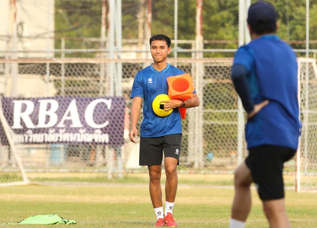 U.23 Việt Nam hoàn hảo thể lực và trí lực, thầy Kim chốt bài hạ gục 'Voi Chiến'- Ảnh 14. U.23 Việt Nam hoàn hảo thể lực và trí lực, thầy Kim chốt bài hạ gục 'Voi Chiến'- Ảnh 14.