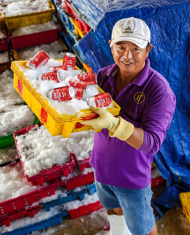 Bivina kho&aacute;c &aacute;o tết mới: Vẫn vị bia &ecirc;m đằm, vẫn tinh thần miền biển bền bỉ- Ảnh 4.