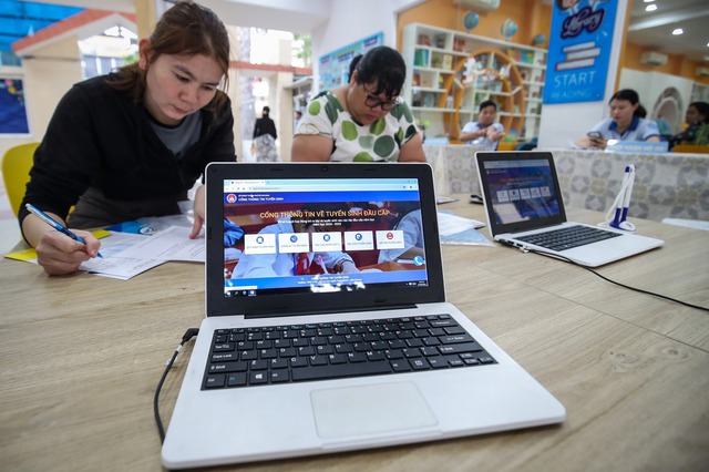 Quy định ph&acirc;n tuyến trong tuyển sinh đầu cấp tại TP.HCM - Ảnh 1.