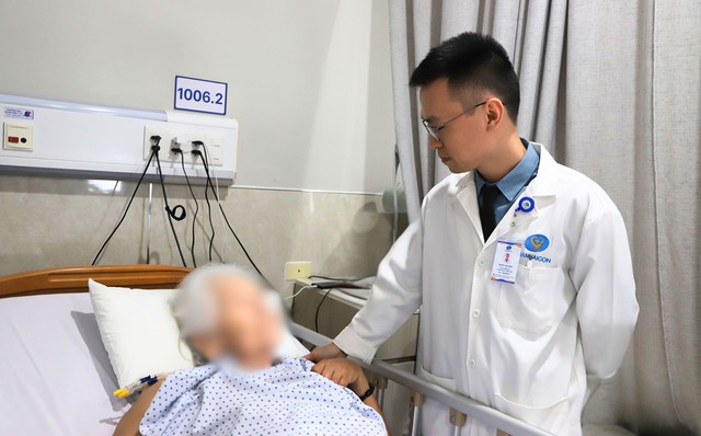 Nữ nội trợ U.70 t&aacute;o b&oacute;n suốt 10 năm phải cắt gần như to&agrave;n bộ đại tr&agrave;ng- Ảnh 2.