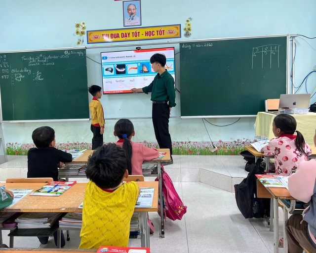 Bộ GD-ĐT lưu ý gì khi xét thăng hạng cho giáo viên?- Ảnh 1. Bộ GD-ĐT lưu ý gì khi xét thăng hạng cho giáo viên?- Ảnh 1.