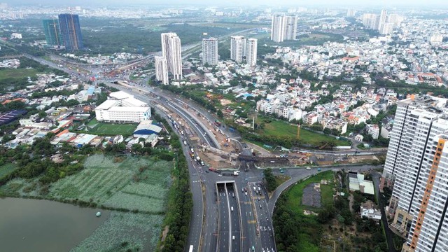 Nút giao An Phú lại lùi tiến độ, cửa ngõ khu Đông còn chờ đến bao giờ? - Ảnh 1.
