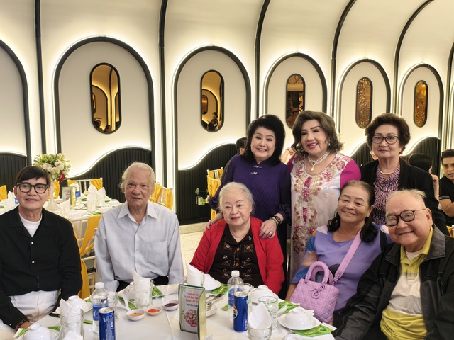 Nghệ sĩ Phượng Li&ecirc;n về thăm qu&ecirc; hương- Ảnh 3.