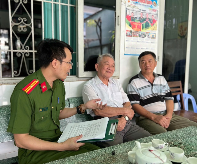 Bất kể giờ giấc n&agrave;o, karaoke ồn &agrave;o sẽ bị xử phạt: 'Luật mới gần d&acirc;n hơn' - Ảnh 2.