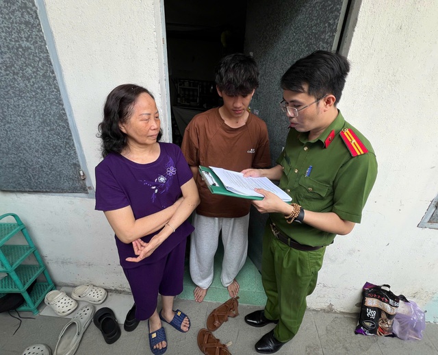 Bất kể giờ giấc n&agrave;o, karaoke ồn &agrave;o sẽ bị xử phạt: 'Luật mới gần d&acirc;n hơn' - Ảnh 1.