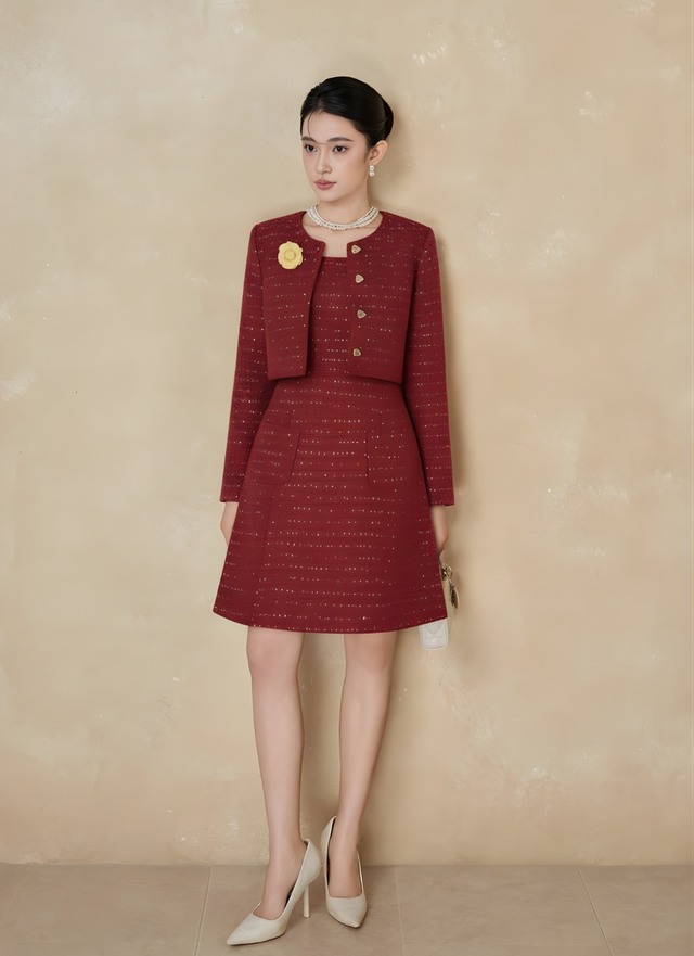 Biến hóa sang chảnh cùng áo khoác tweed dáng ngắn trẻ trung- Ảnh 3. Biến hóa sang chảnh cùng áo khoác tweed dáng ngắn trẻ trung- Ảnh 3.