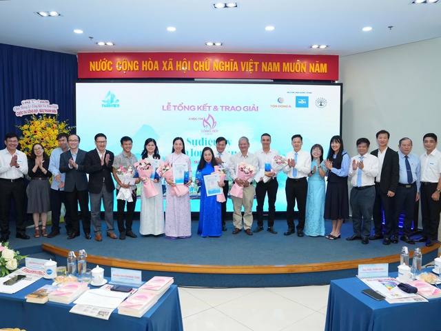 Chàng trai 29 tuổi xông pha cứu người trong lũ dữ truyền cảm hứng 'sống đẹp'- Ảnh 3. Chàng trai 29 tuổi xông pha cứu người trong lũ dữ truyền cảm hứng 'sống đẹp'- Ảnh 3.