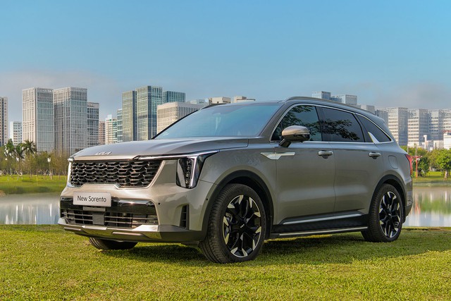 Kia ưu đ&atilde;i hấp dẫn, giới thiệu nhiều xe mới ch&agrave;o đ&oacute;n Gi&aacute;ng sinh v&agrave; năm mới - Ảnh 3.