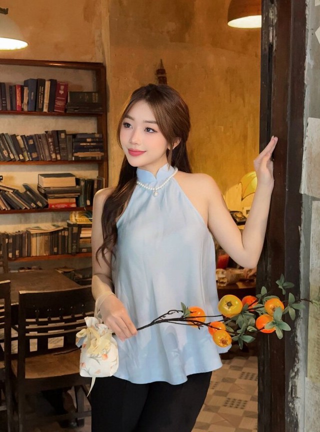 Áo cổ yếm pastel tinh tế tôn nét cổ điển quý phái- Ảnh 3.