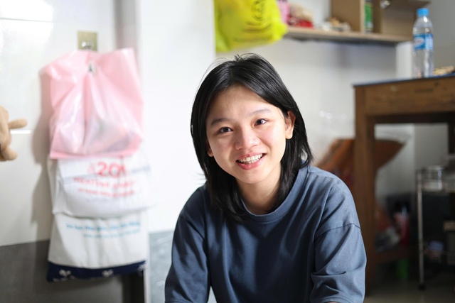 Ngoài ướcmơ học để đổi đời, tuổi 18 của nữ sinh chỉ có 2 tiếng "Ngoại ơi" - Ảnh 4.