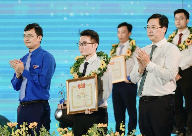 Những kỹ sư trẻ dám làm , dám sai và sự đổi mới trong công nghệ Việt Nam - Ảnh 1. Những kỹ sư trẻ dám làm , dám sai và sự đổi mới trong công nghệ Việt Nam - Ảnh 1.