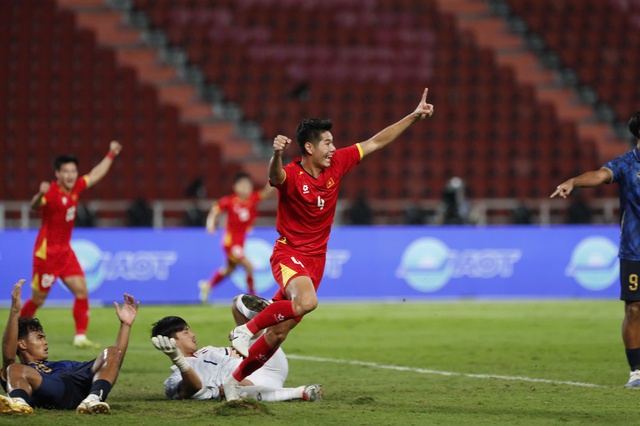 Kỳ t&iacute;ch tuyệt vời của U.22 Việt Nam, chắp c&aacute;nh cho VCK U.23 ch&acirc;u &Aacute;: Được thưởng 3,1 tỉ đồng- Ảnh 1.