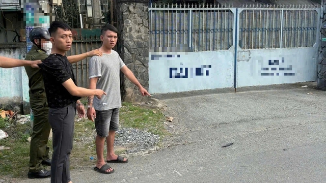 Bắt 'đôi bạn' đi cướp tài sản người phụ nữ - Ảnh 1.