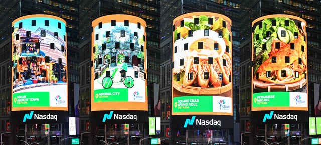 Du lịch Việt Nam tỏa sáng tại Quảng trường Thời Đại với hình ảnh Xích lô và bánh xèo - Ảnh 1. Du lịch Việt Nam tỏa sáng tại Quảng trường Thời Đại với hình ảnh Xích lô và bánh xèo - Ảnh 1.