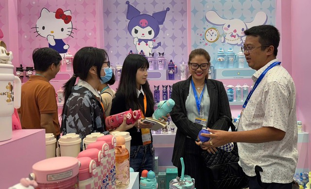 Săn đồ gia dụng tại triển l&atilde;m quốc tế ở TP.HCM - Ảnh 1.