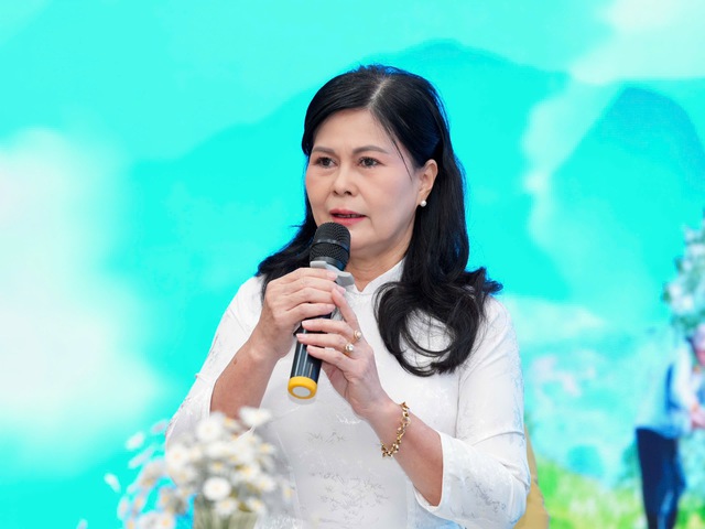 Từ cô giáo vùng đất mặn đến nhân vật truyền cảm hứng 'Sống đẹp'- Ảnh 2. Từ cô giáo vùng đất mặn đến nhân vật truyền cảm hứng 'Sống đẹp'- Ảnh 2.