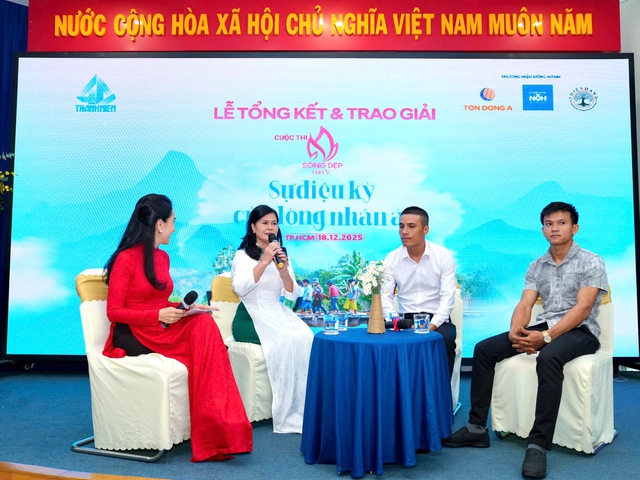 Từ cô giáo vùng đất mặn đến nhân vật truyền cảm hứng 'Sống đẹp'- Ảnh 3. Từ cô giáo vùng đất mặn đến nhân vật truyền cảm hứng 'Sống đẹp'- Ảnh 3.