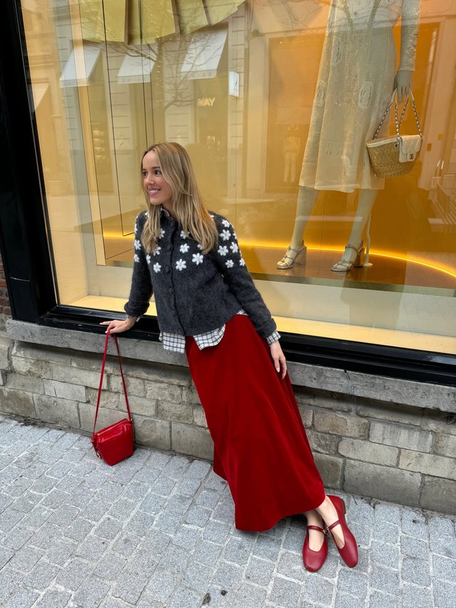 Chân váy dạ, áo len mặc ngoài chân váy dạ  - Ảnh 7.