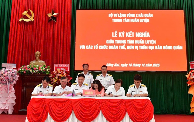 Thắt chặt t&igrave;nh qu&acirc;n d&acirc;n trong hoạt động kết nghĩa của V&ugrave;ng 2 Hải qu&acirc;n- Ảnh 2.