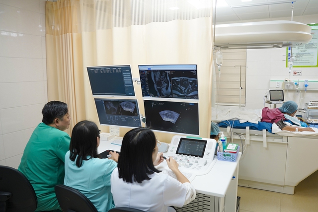 'Em bé US-HIFU' đầu tiên tại Việt Nam chào đời khỏe mạnh- Ảnh 1. 'Em bé US-HIFU' đầu tiên tại Việt Nam chào đời khỏe mạnh- Ảnh 1.