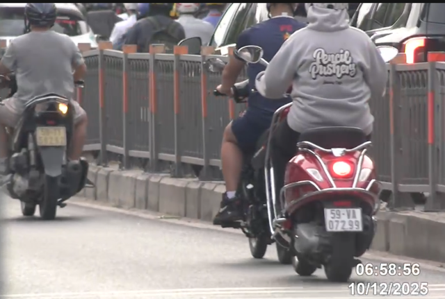 4 phút, 68 xe máy đi ngược chiều lọt vào camera phạt nguội của CSGT TP.HCM- Ảnh 5. 4 phút, 68 xe máy đi ngược chiều lọt vào camera phạt nguội của CSGT TP.HCM- Ảnh 5.