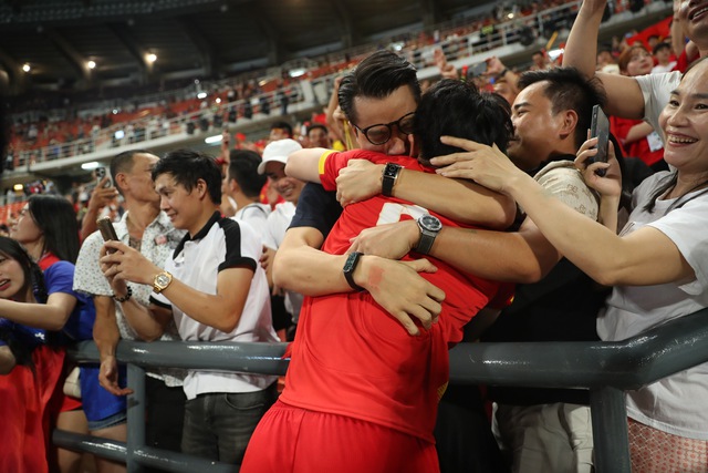 Đ&igrave;nh Bắc h&oacute;a 'ch&uacute; bộ đội', sau chiến thắng tuyệt đối điện ảnh của U.22 Việt Nam- Ảnh 2.