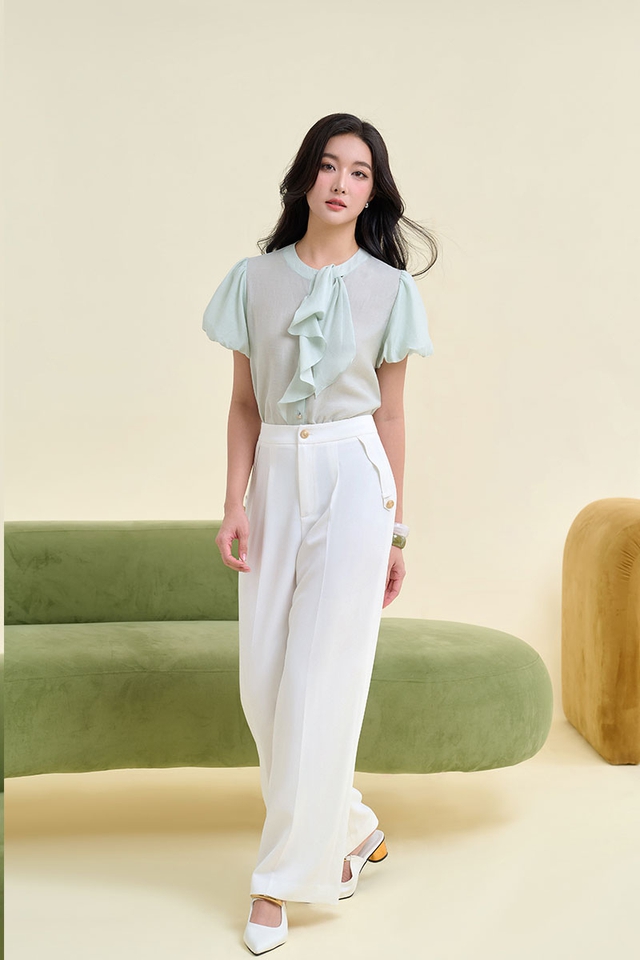 Bản phối với áo sơ mi tay phồng đầy phá cách, nâng tầm nhan sắc- Ảnh 2. Bản phối với áo sơ mi tay phồng đầy phá cách, nâng tầm nhan sắc- Ảnh 2.