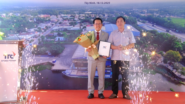 Cảng Bến K&eacute;o ch&iacute;nh thức c&ocirc;ng bố năng lực tiếp nhận phương tiện thủy 2.000 tấn - Ảnh 2.