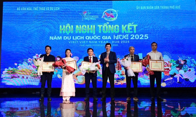 Đăng cai Năm du lịch quốc gia gi&uacute;p ng&agrave;nh du lịch TP.Huế 'thắng lớn' - Ảnh 3.