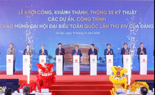 Thủ tướng: Những vi&ecirc;n gạch đầu ti&ecirc;n cho c&ocirc;ng tr&igrave;nh tương lai, tầm nh&igrave;n 'vượt thời đại'- Ảnh 2.