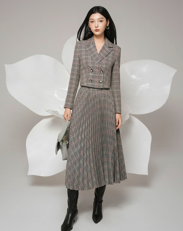 Chân váy xếp ly phối áo nào cũng đẹp- Ảnh 4.