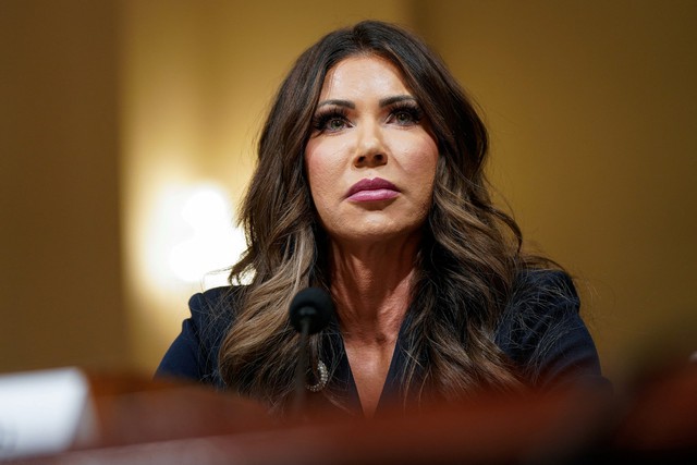 Mỹ dừng chương tr&igrave;nh xổ số cấp thẻ xanh sau vụ xả s&uacute;ng - Ảnh 1.