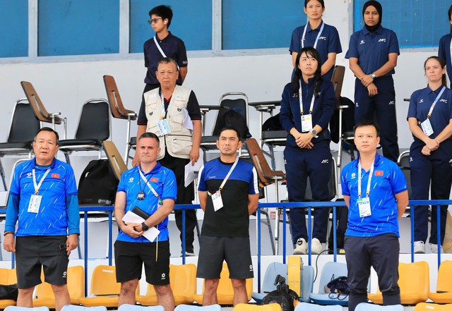 Ai đủ tâm và tầm thay HLV Mai Đức Chung để ngồi ghế nóng đội tuyển nữ Việt Nam?- Ảnh 3. Ai đủ tâm và tầm thay HLV Mai Đức Chung để ngồi ghế nóng đội tuyển nữ Việt Nam?- Ảnh 3.