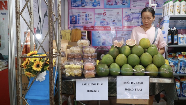 M&oacute;n ngon ba miền hội tụ, phi&ecirc;n chợ n&ocirc;ng sản v&ugrave;ng miền B&igrave;nh Đ&ocirc;ng h&uacute;t kh&aacute;ch - Ảnh 4.