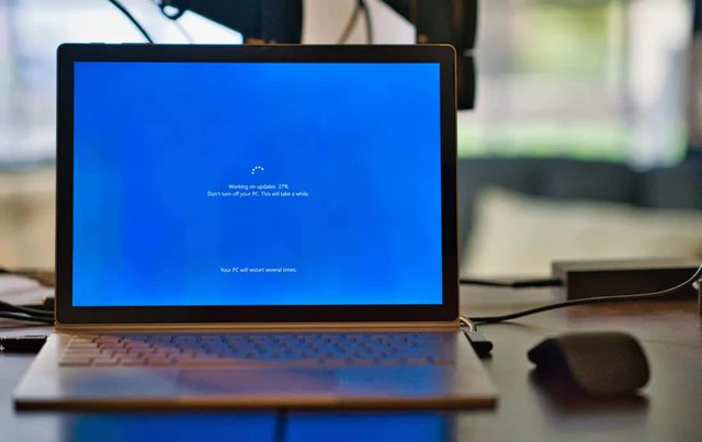 Còn bao nhiêu máy tính vẫn đang chạy Windows 10? - Ảnh 1.