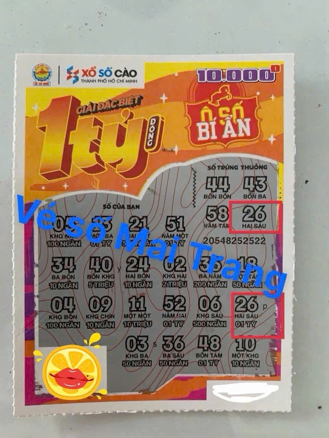 Người đàn ông bán rau cải ở Vĩnh Long trúng 1 tỉ xổ số cào TP.HCM - Ảnh 1.