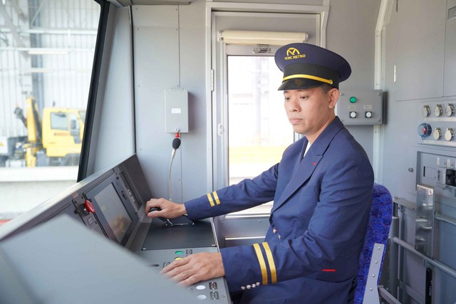 TP.HCM rốt r&aacute;o 'chạy' nh&acirc;n sự cho metro- Ảnh 1.