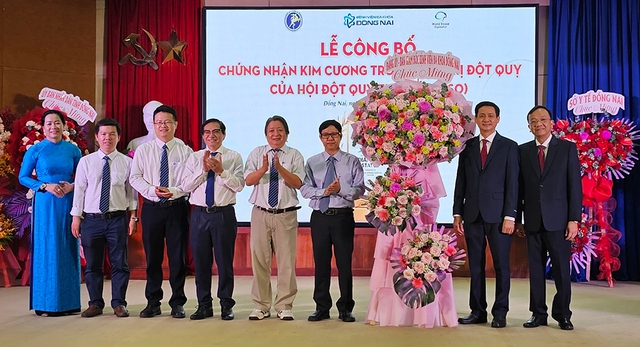 Người mang 'vàng, bạch kim, kim cương' về Bệnh viện đa khoa Đồng Nai - Ảnh 1.