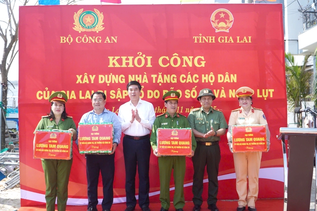 Thần tốc hồi sinh 1.200 m&aacute;i nh&agrave; trước tết - Ảnh 6.