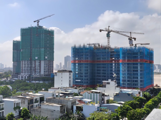 Đà Nẵng: Sáp nhập khiến 'đông xe hơn, nhiều nút giao thông tắc hơn'- Ảnh 1. Đà Nẵng: Sáp nhập khiến 'đông xe hơn, nhiều nút giao thông tắc hơn'- Ảnh 1.