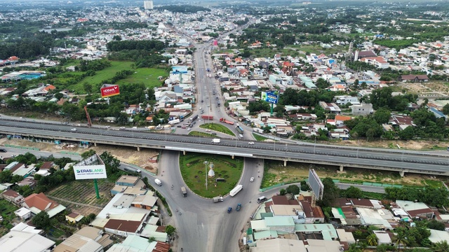 GRDP tỉnh Đồng Nai Năm 2025 ước đạt 9,63%, vượt chỉ ti&ecirc;u Ch&iacute;nh phủ giao - Ảnh 3.