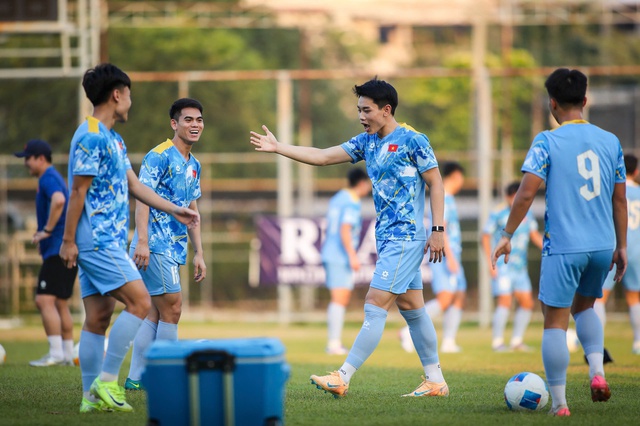 Đ&igrave;nh Bắc khao kh&aacute;t ghi dấu ấn ngay trong lần đầu ti&ecirc;n dự SEA Games- Ảnh 2.