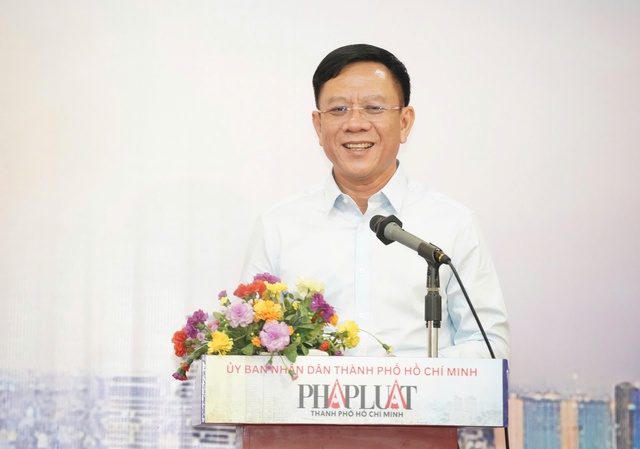 Li&ecirc;n Bỉnh Ph&aacute;t l&agrave;m đại sứ cuộc thi ảnh 'TP.HCM - Sắc m&agrave;u mới'- Ảnh 3.