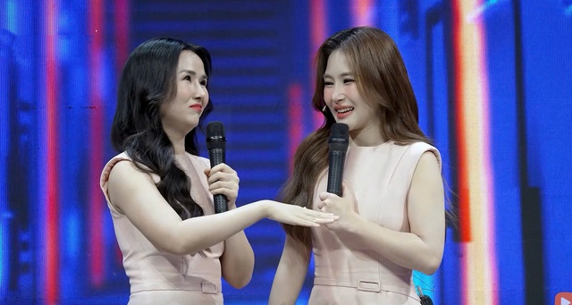 Trấn Th&agrave;nh 'cảnh c&aacute;o' bản sao Hương Tr&agrave;m khi đ&ograve;i thế chỗ l&agrave;m MC- Ảnh 2.