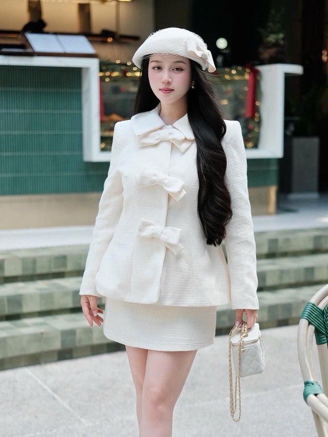 Giáng sinh diện gì để ghi điểm với vẻ ngoài 'ngoan xinh yêu' - Ảnh 7.