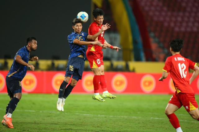 Ngoạn mục gi&agrave;nh HCV SEA Games 33, U.23 Việt Nam l&agrave;m g&igrave; để t&aacute;i lập kỳ t&iacute;ch Thường Ch&acirc;u?- Ảnh 3.